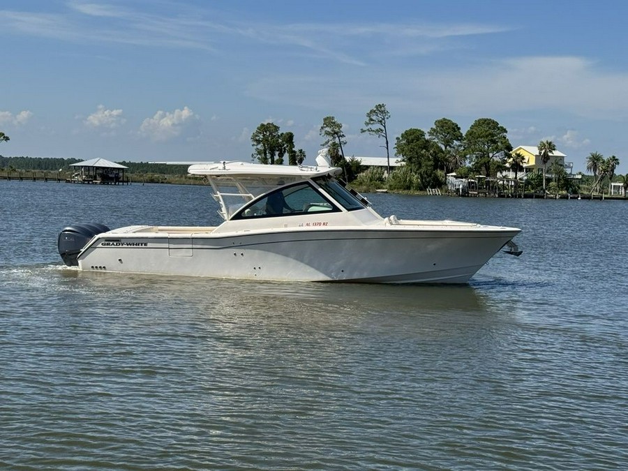 2021 Grady-White Freedom 375