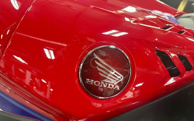 2025 Honda CBR1000RR-R Fireblade SP