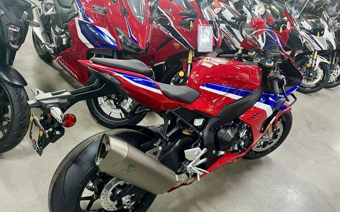 2025 Honda CBR1000RR-R Fireblade SP