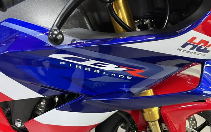 2025 Honda CBR1000RR-R Fireblade SP