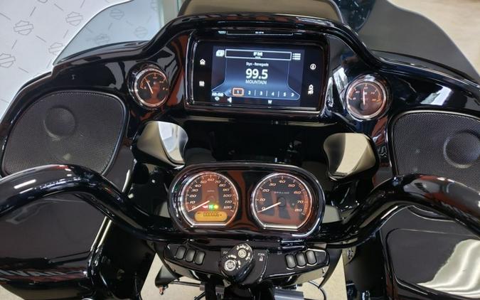 2024 Harley-Davidson® FLTRT - Road Glide® 3