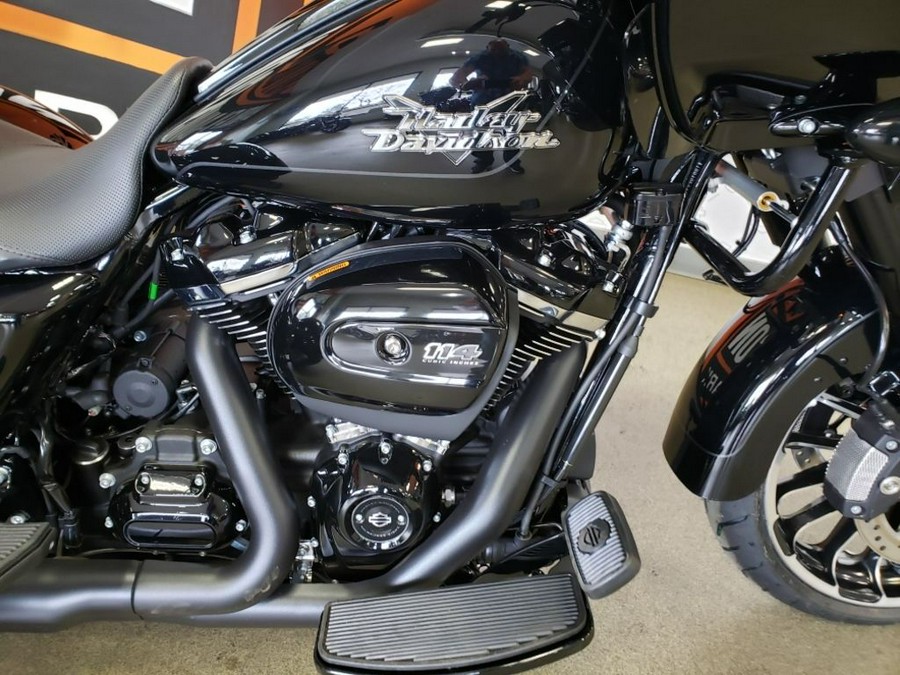 2024 Harley-Davidson® FLTRT - Road Glide® 3