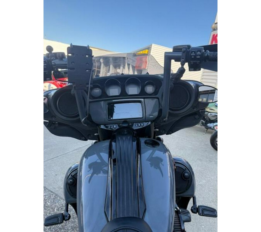 2018 Harley-Davidson® FLHXSE - CVO™ Street Glide®