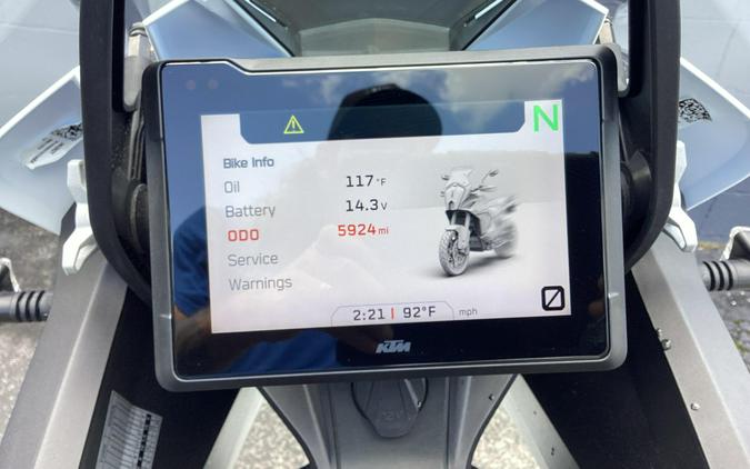 2022 KTM 1290 SUPER ADVENTURE R