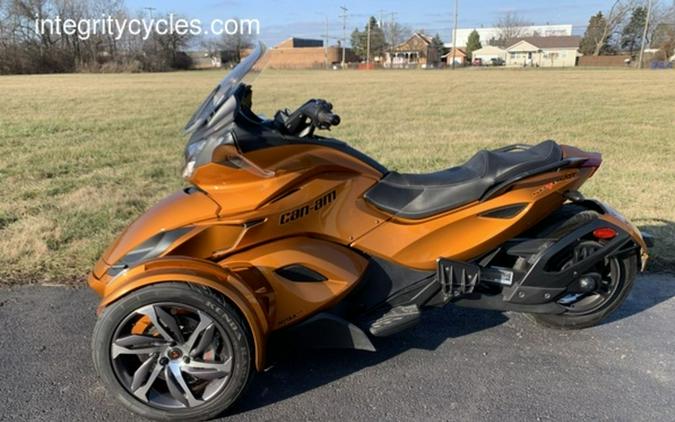 2014 Can-Am® Spyder® ST-S SE5