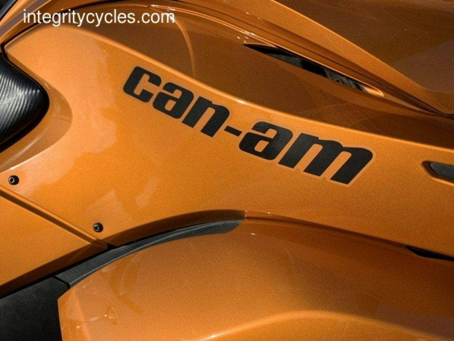 2014 Can-Am® Spyder® ST-S SE5