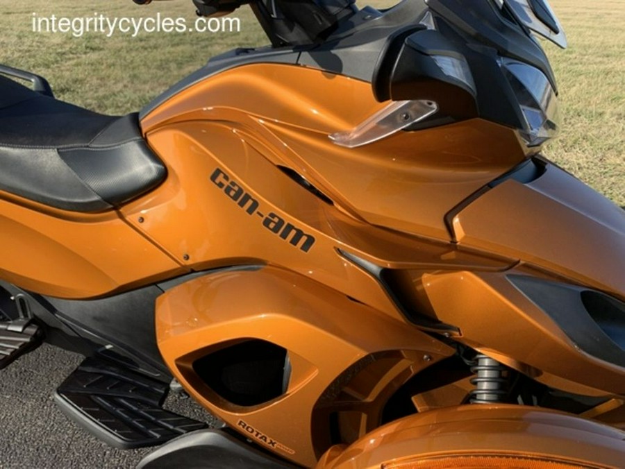 2014 Can-Am® Spyder® ST-S SE5