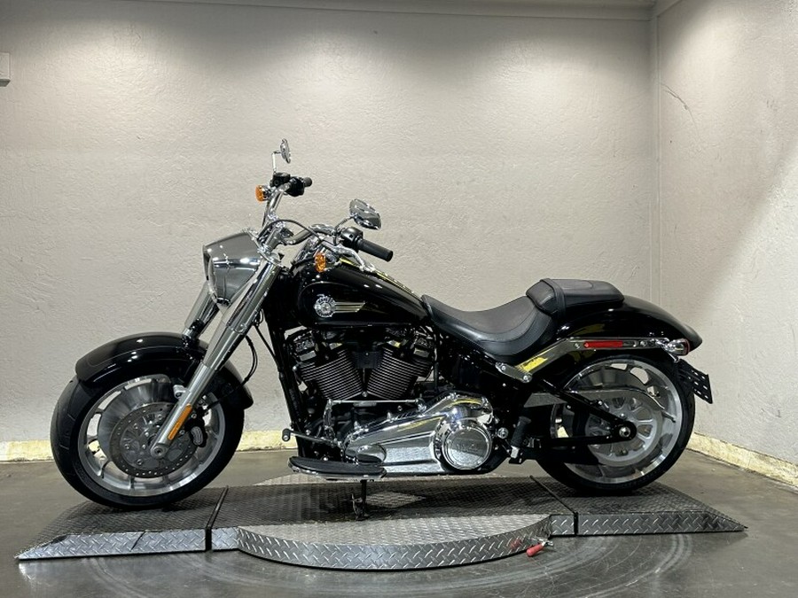 Harley-Davidson Fat Boy 114 2024 FLFBS 84514249 VIVID BLACK W/ PINSTRIPE