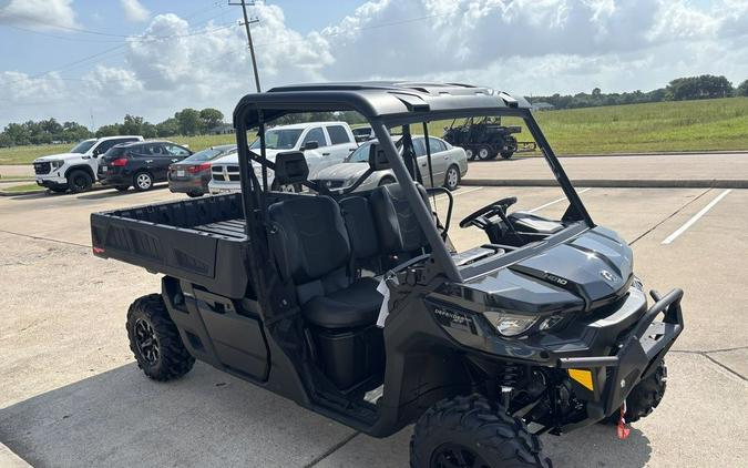 2026 Can-Am® Defender PRO XT HD10