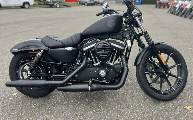 2022 Harley-Davidson Iron 883 Review [Air-Cooled Sportster]