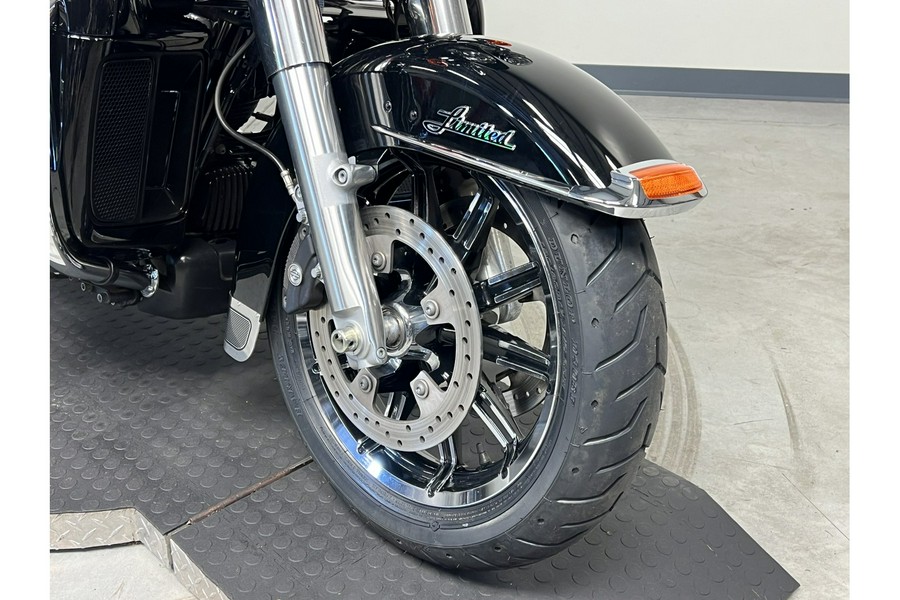 2019 Harley-Davidson® ELECTRA GLIDE ULTRA LIMITED FLHTK