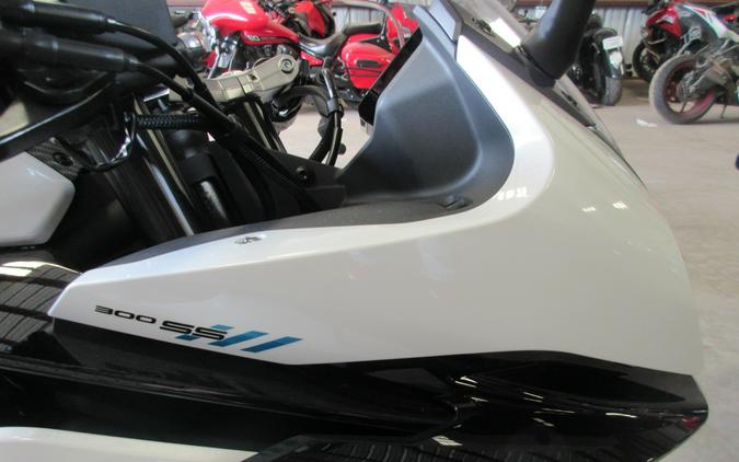 2026 CFMOTO 300SS