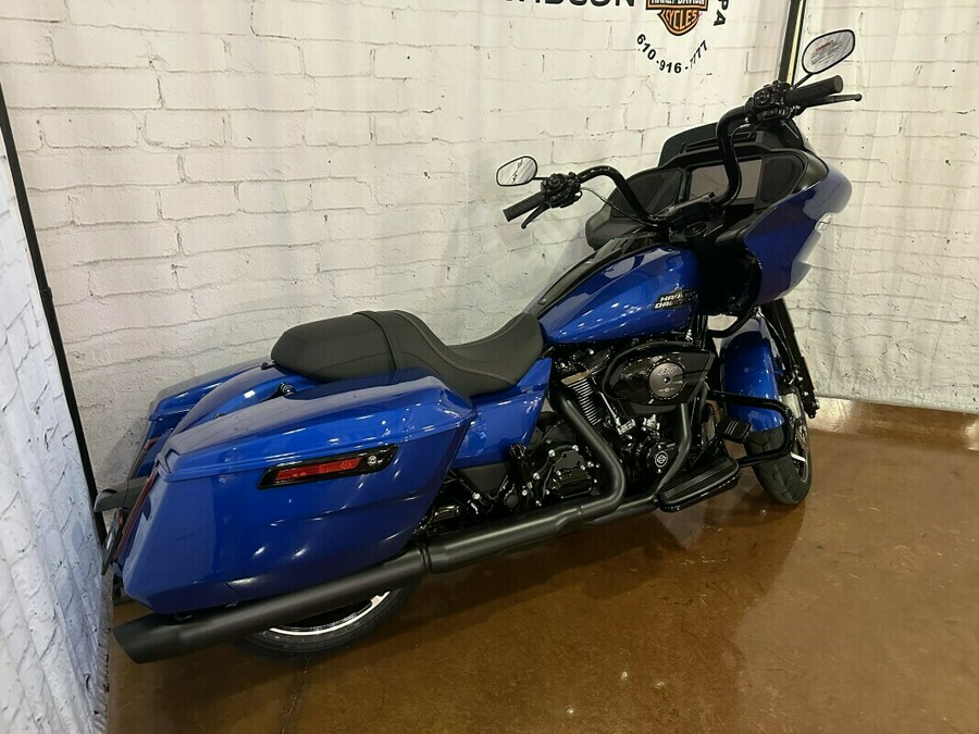 2024 Harley-Davidson Road Glide™ FLTRX Blue Burst