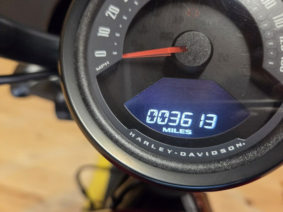 RH975 2022 Nightster™