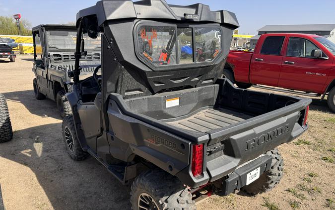 2017 Honda Pioneer 1000 LE