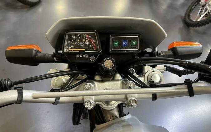 2027 Yamaha TW 200