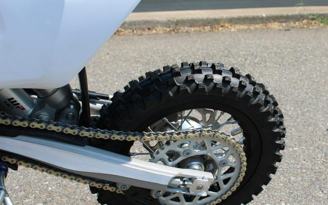 2027 HUSQVARNA EE 5