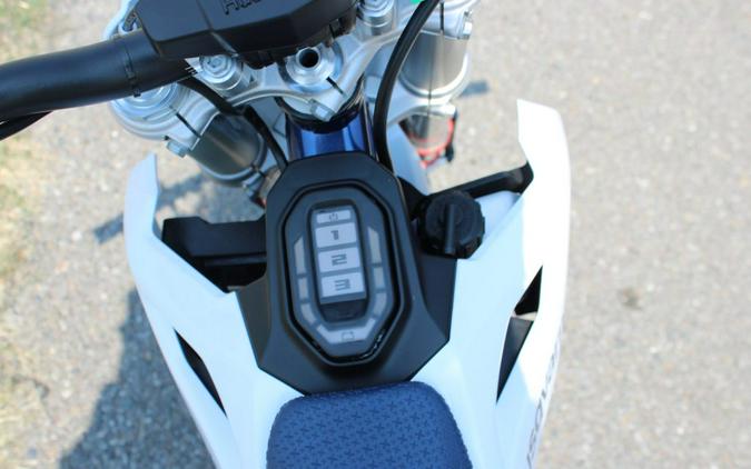 2027 HUSQVARNA EE 5