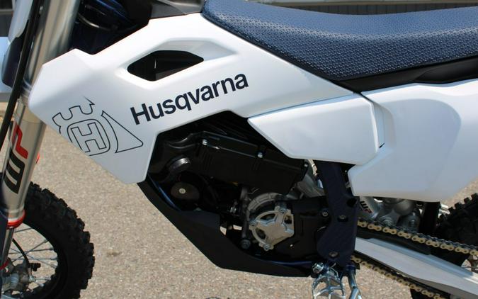 2027 HUSQVARNA EE 5