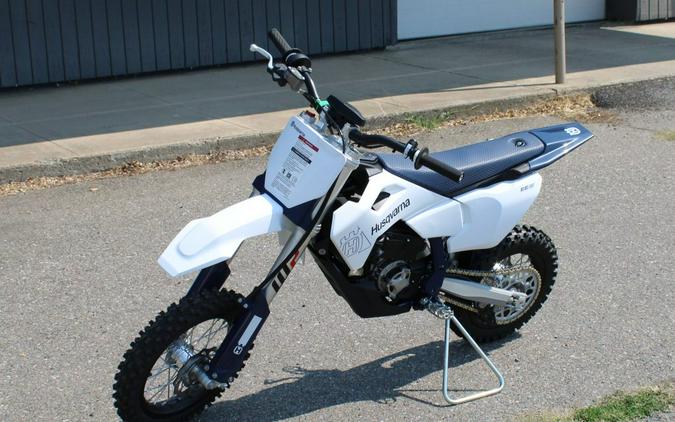 2027 HUSQVARNA EE 5