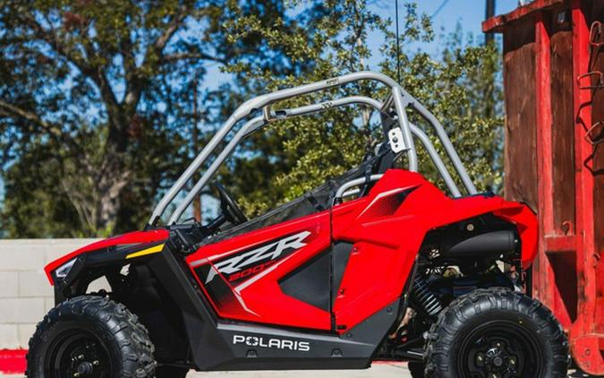 2026 Polaris RZR 200 EFI