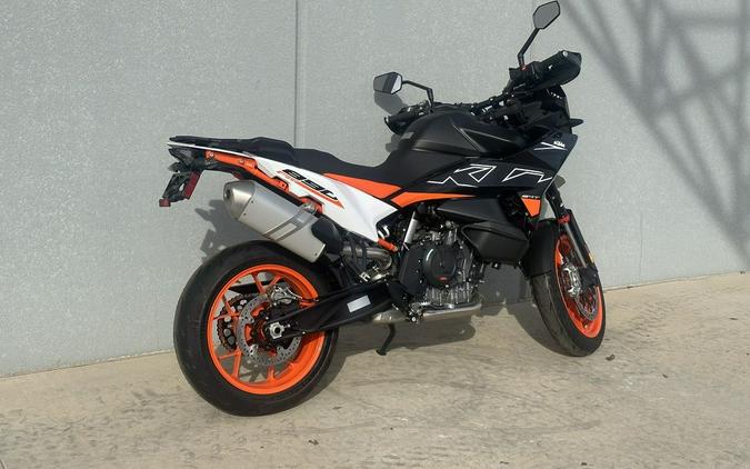 2024 KTM 890 SMT