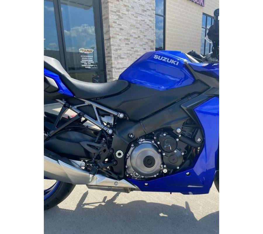 2025 Suzuki GSX-S1000GT+