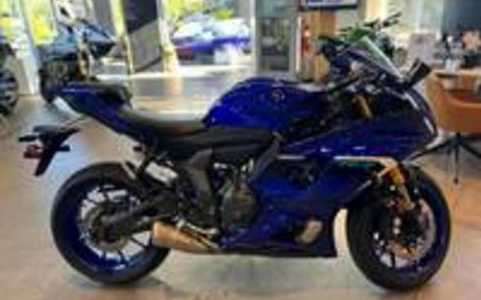2025 Yamaha YZF R7