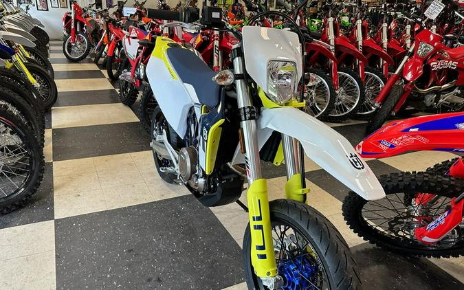 2023 Husqvarna Motorcycles 701 Supermoto