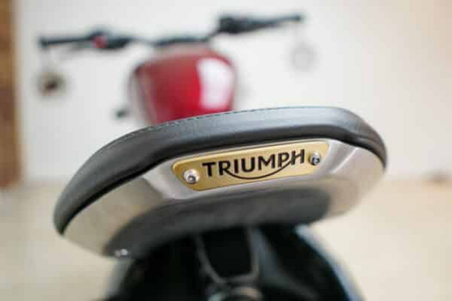 2022 TRIUMPH BONNEVILLE BOBBER