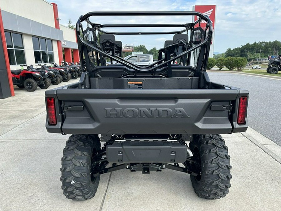 2024 Honda Pioneer 1000-6 Deluxe Crew Camo