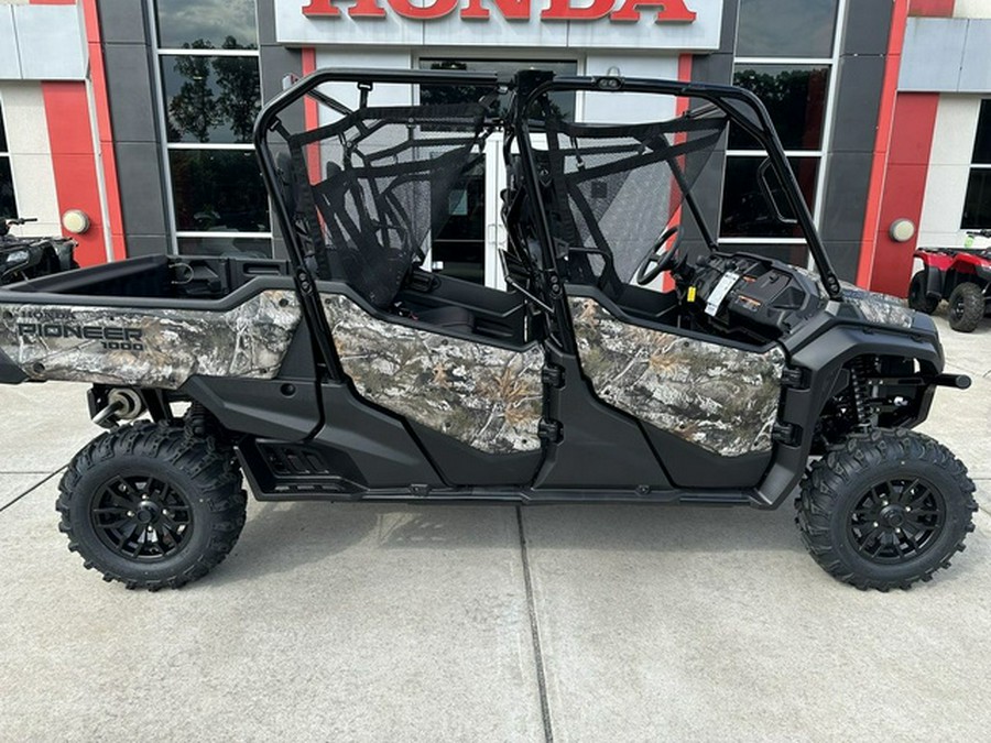 2024 Honda Pioneer 1000-6 Deluxe Crew Camo