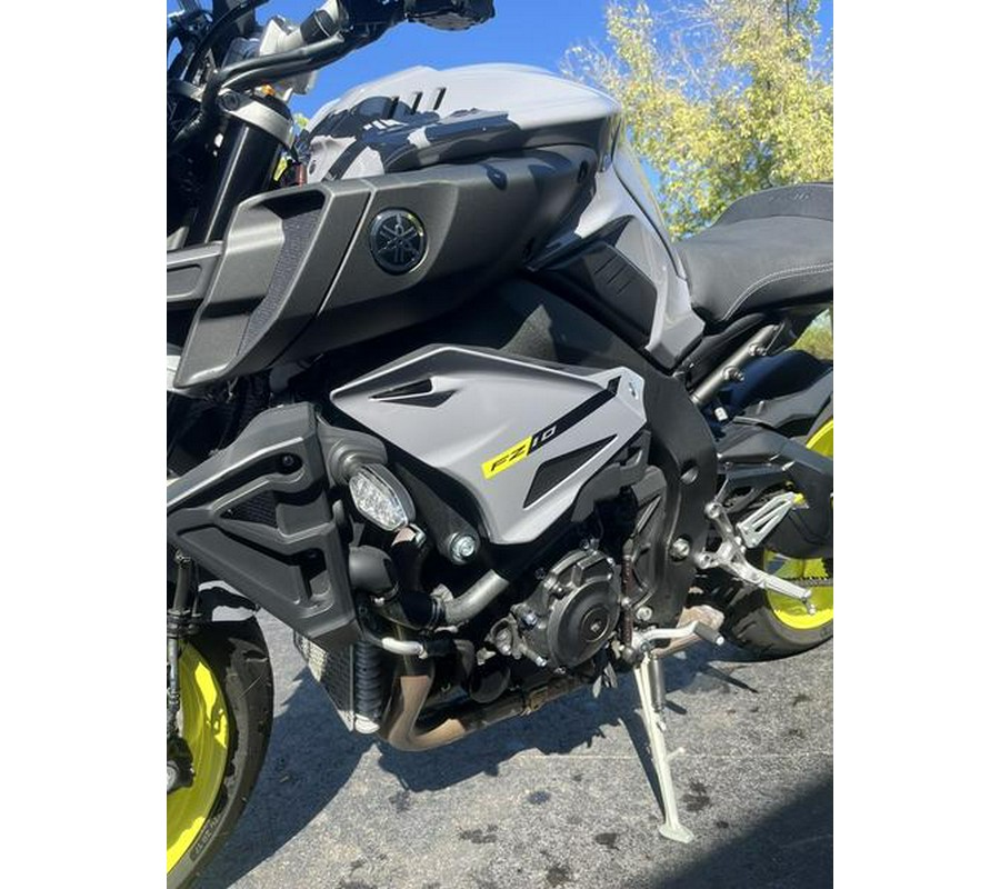 2017 Yamaha FZ-10