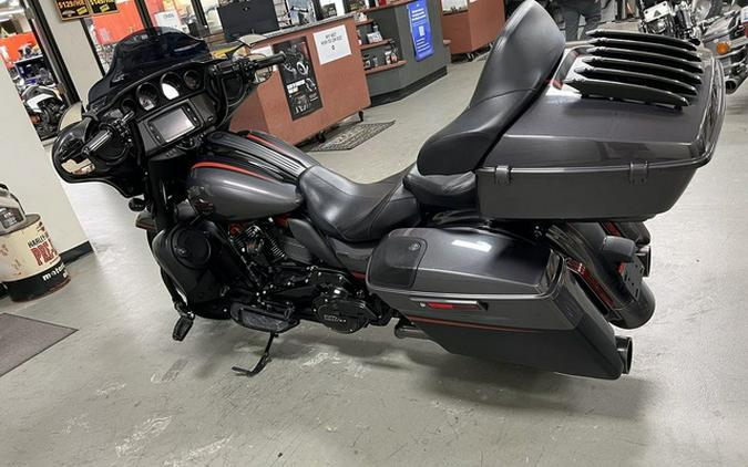 2018 Harley-Davidson FLHXSE - CVO Street Glide