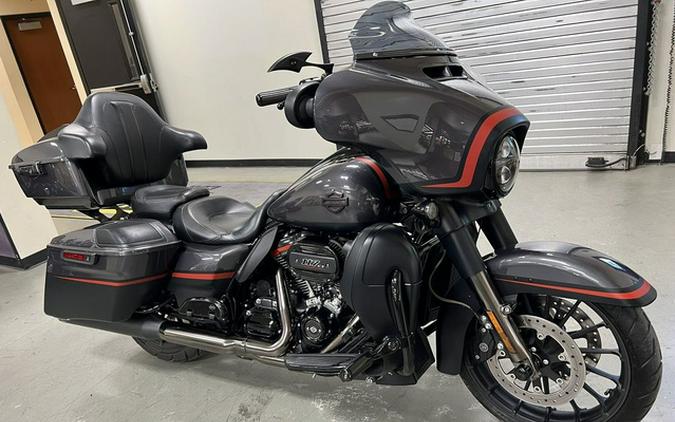 2018 Harley-Davidson FLHXSE - CVO Street Glide