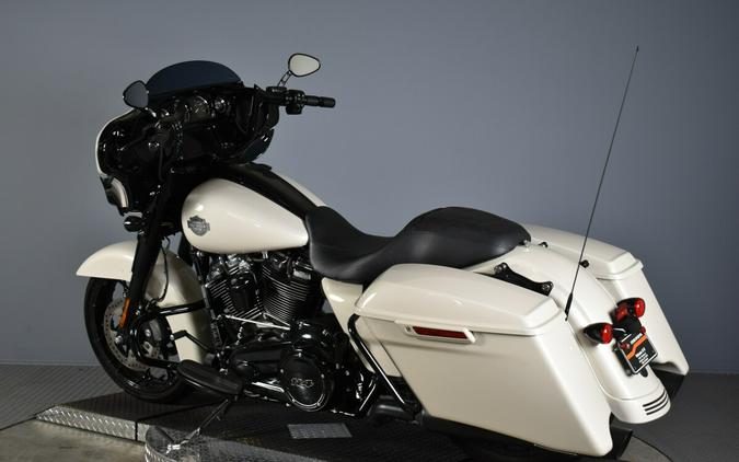 2022 Harley-Davidson Street Glide Special