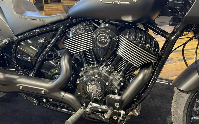 2024 Indian Motorcycle® Sport Chief Black Smoke