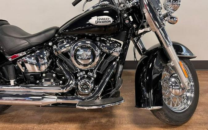 2021 Harley-Davidson® FLHC - Heritage Classic