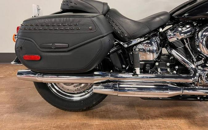 2021 Harley-Davidson® FLHC - Heritage Classic