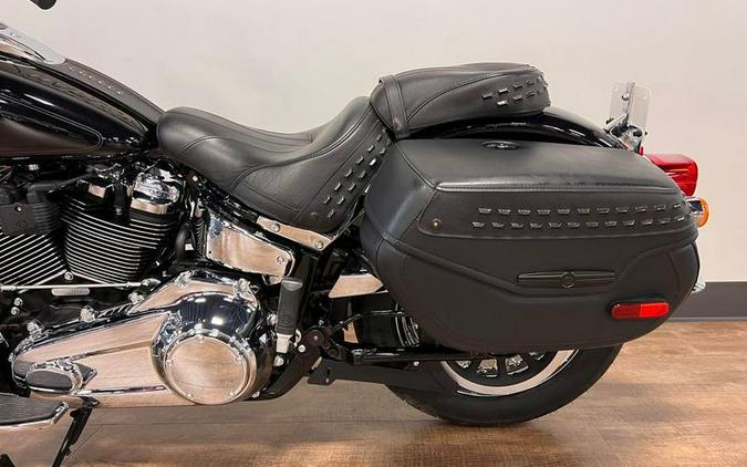 2021 Harley-Davidson® FLHC - Heritage Classic