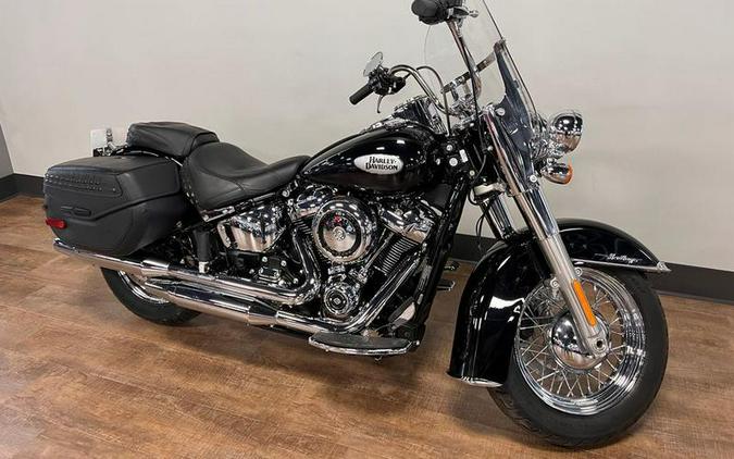 2021 Harley-Davidson® FLHC - Heritage Classic