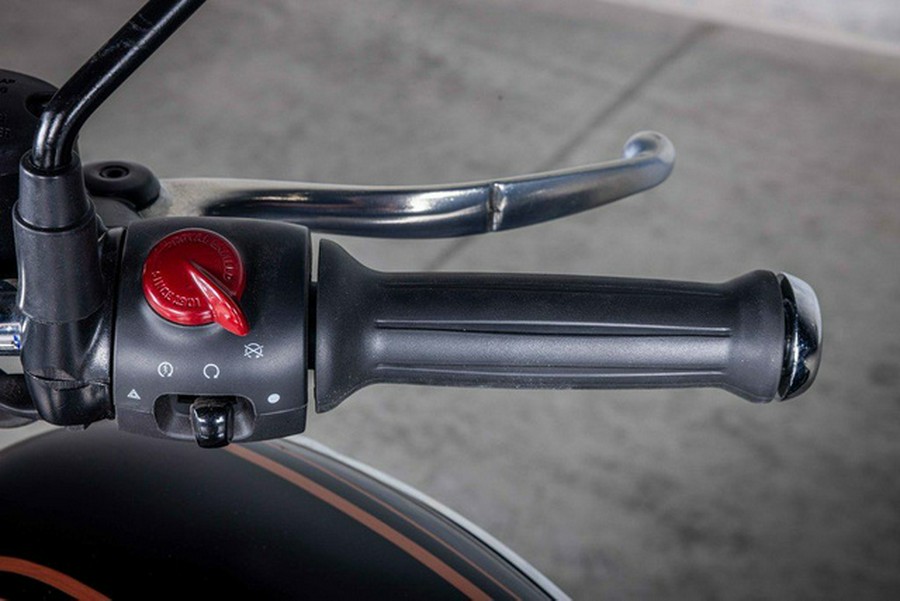 2026 Royal Enfield Bullet 350 Black Gold 350