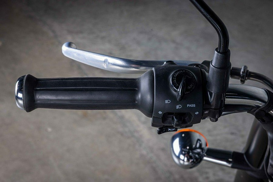 2026 Royal Enfield Bullet 350 Black Gold 350