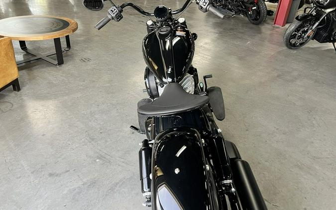 2026 Indian Motorcycle® Chief® Vintage Black Metallic