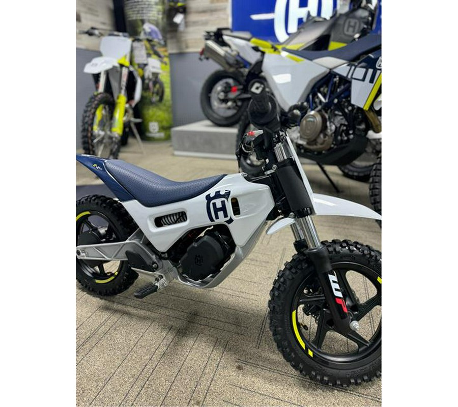 2024 Husqvarna EE 2