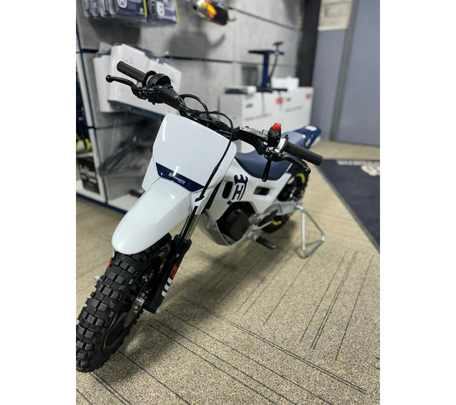 2024 Husqvarna EE 2