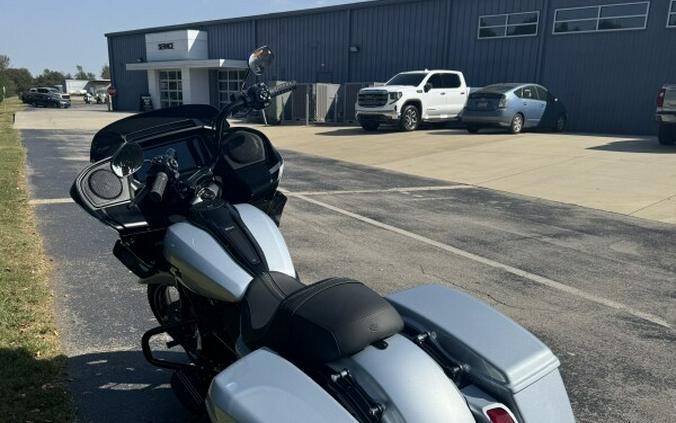 FLTRX 2024 Road Glide™