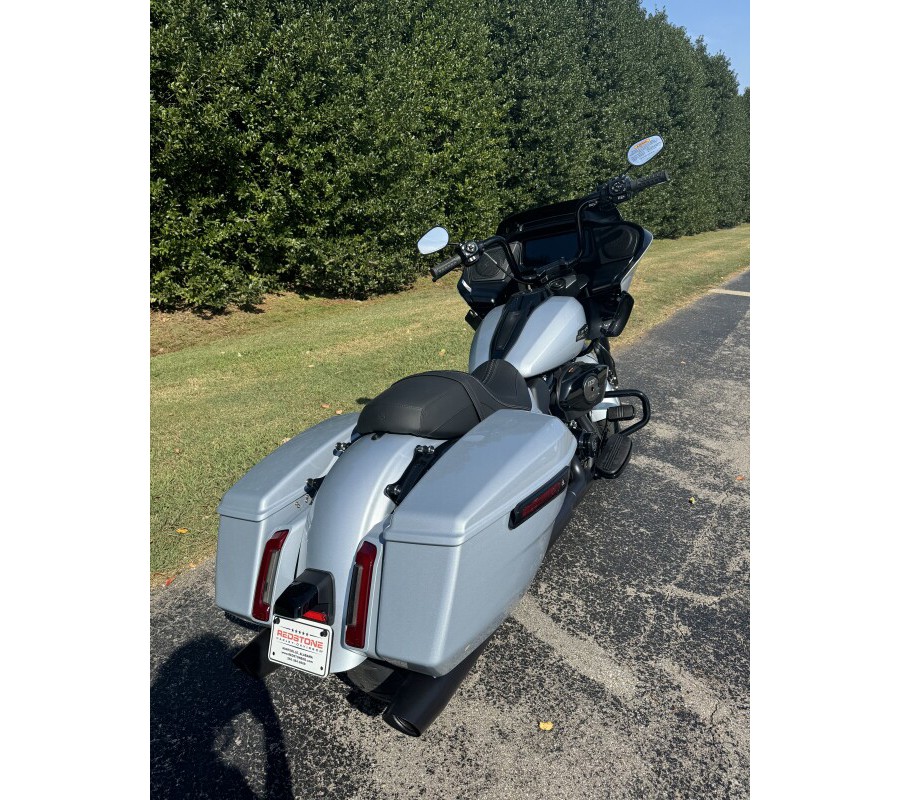 FLTRX 2024 Road Glide™