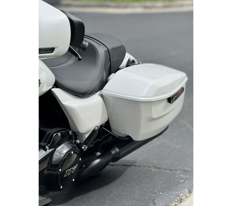 2025 Harley-Davidson FLHX - Street Glide