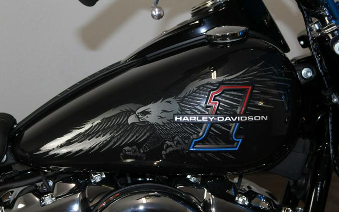 Harley-Davidson® Heritage Classic 2026 Midnight Ember w/Laced Wheels